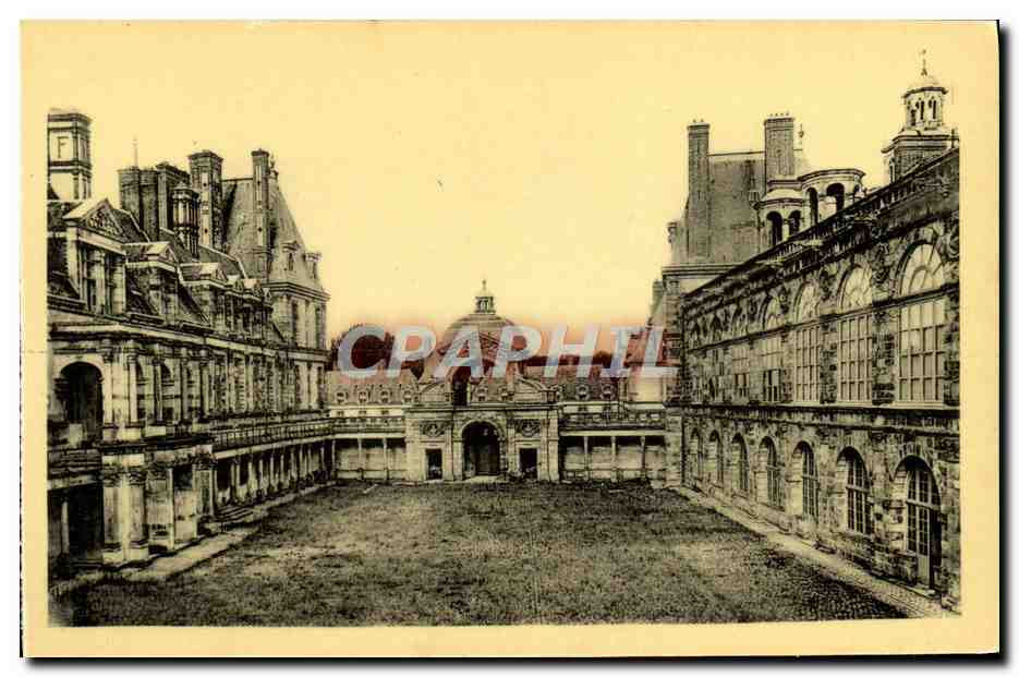 Castillo de Fontainebleau — La Cour Ovale — Edición de los Museos Nacionales n°38
