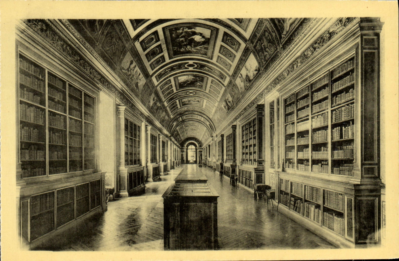 Schloss Fontainebleau — Galerie Diane oder Bibliothek — Edition des Musées Nationaux n°14