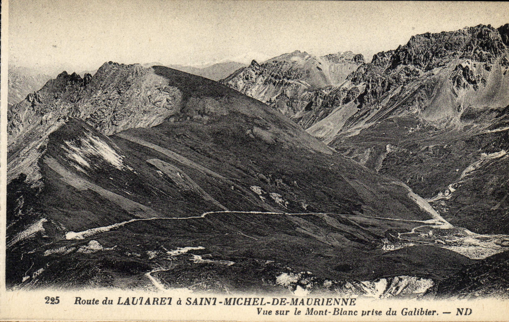 Ausblick auf den Mont-Blanc vom Galibier — Route du Lautaret nach Saint-Michel-de-Maurienne