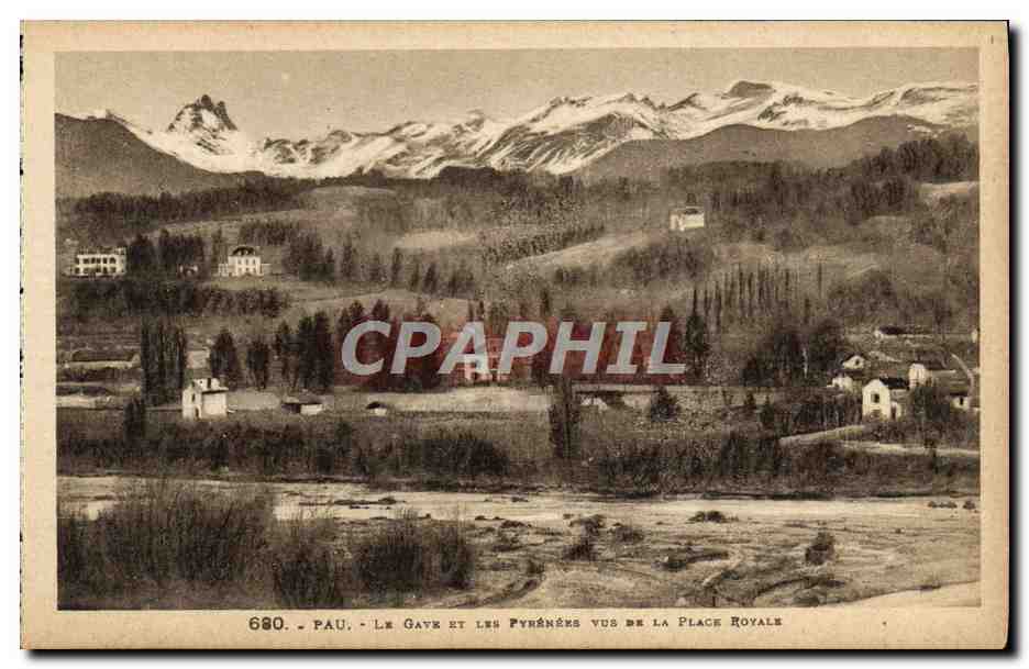 CPA Pau Le Gave et les Pyrenees vus de la Plce royale