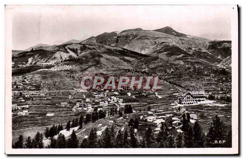CPM Beuil La Guartier Des Launes Et Le Mont Mounier