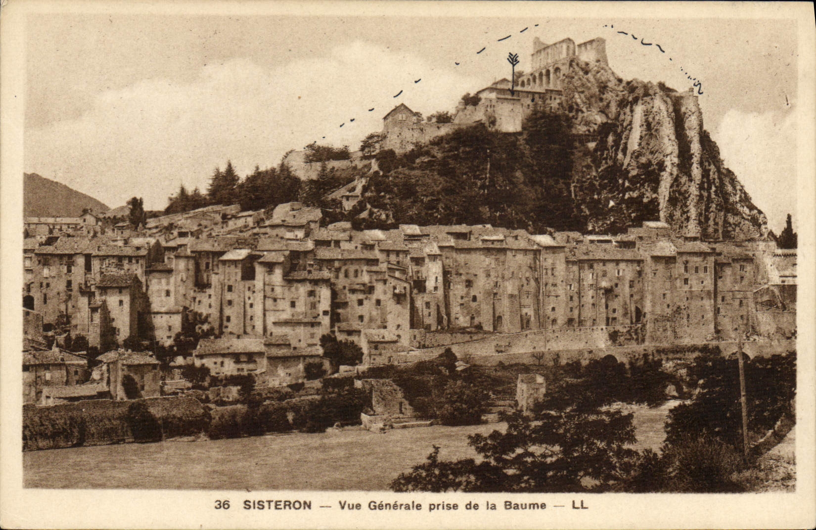 Sisteron — Vue Générale prise de la Baume — LL