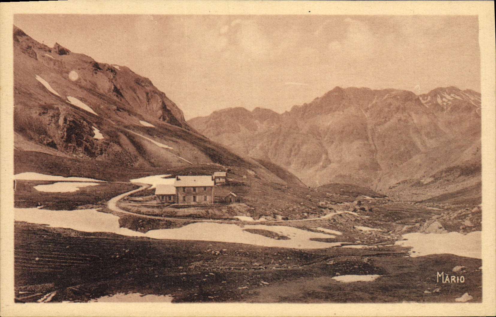 CPA Route des Alpes Col de la Cayolle et le Refuge