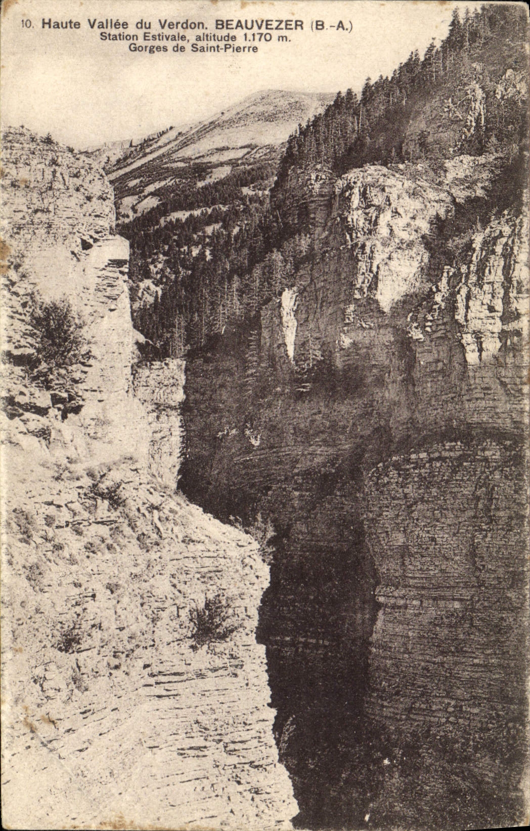 Haute Vallée du Verdon — Gorges de Saint-Pierre, BEAUVEZER (B.-A.) — Station Estivale, altitude 1.170 m