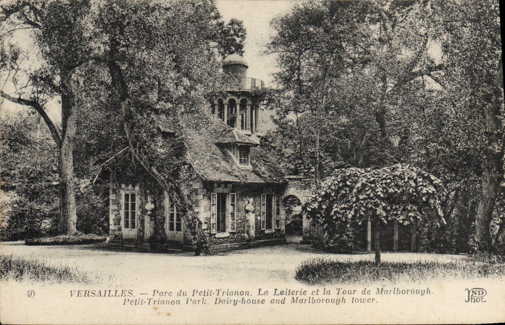 Versailles — Parc du Petit-Trianon. La Laiterie et la Tour de Marlborough.