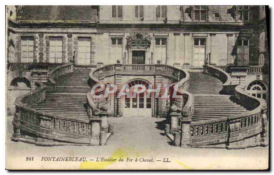 Fontainebleau — Las Escaleras del Caballo de Hierro — LL. n° 241
