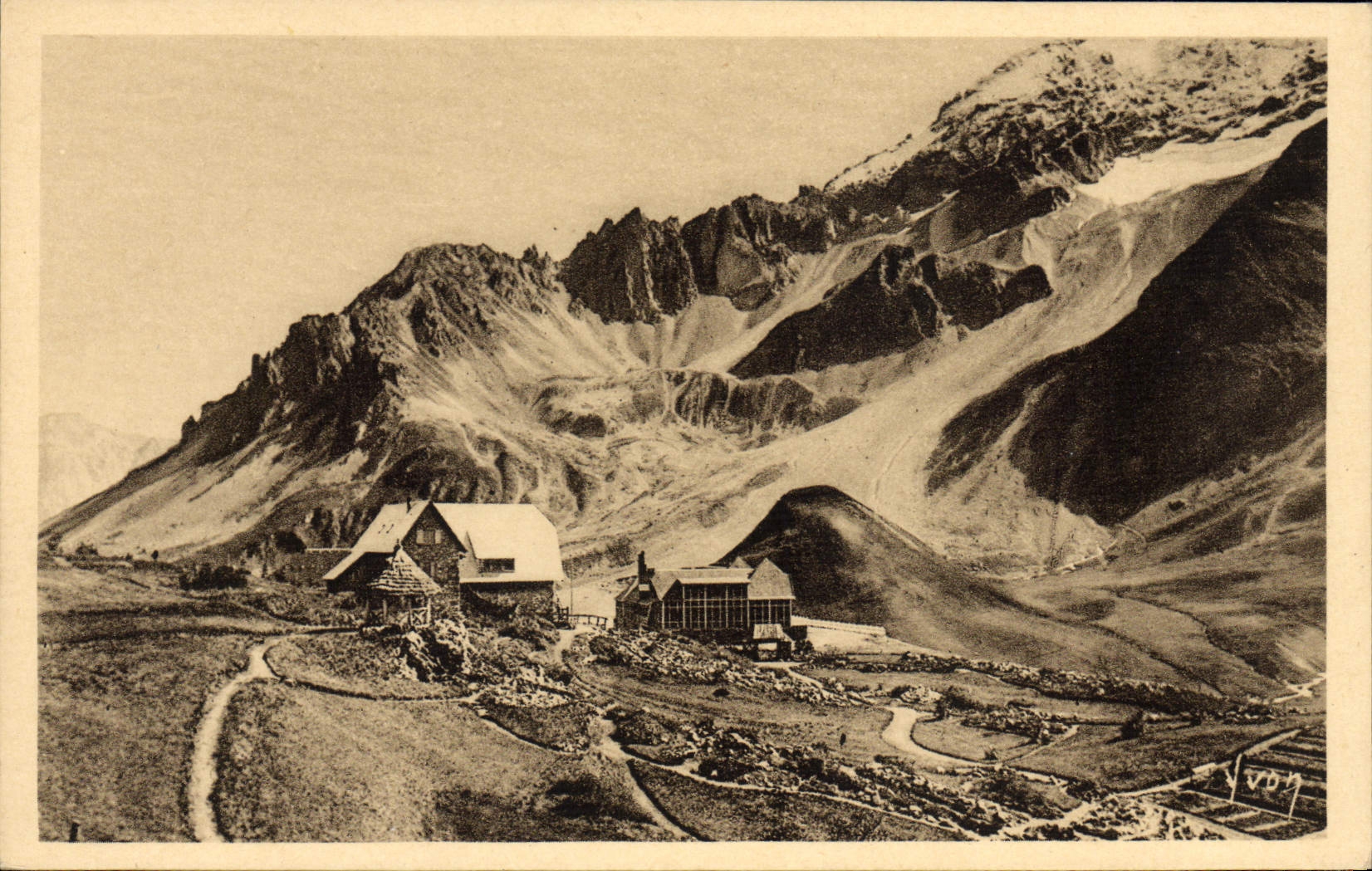 Col du Lautaret — Le Jardin Alpin et le Chalet P.L.M. vers le Massif du Combeynot — Les Éditions d'Art Yvonne, Paris