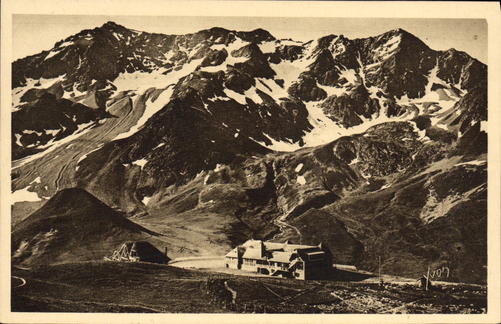 Col du Lautaret — Chalet du P.L.M. et Massif du Combeynot — Les Éditions d'Art 'La Douce France'