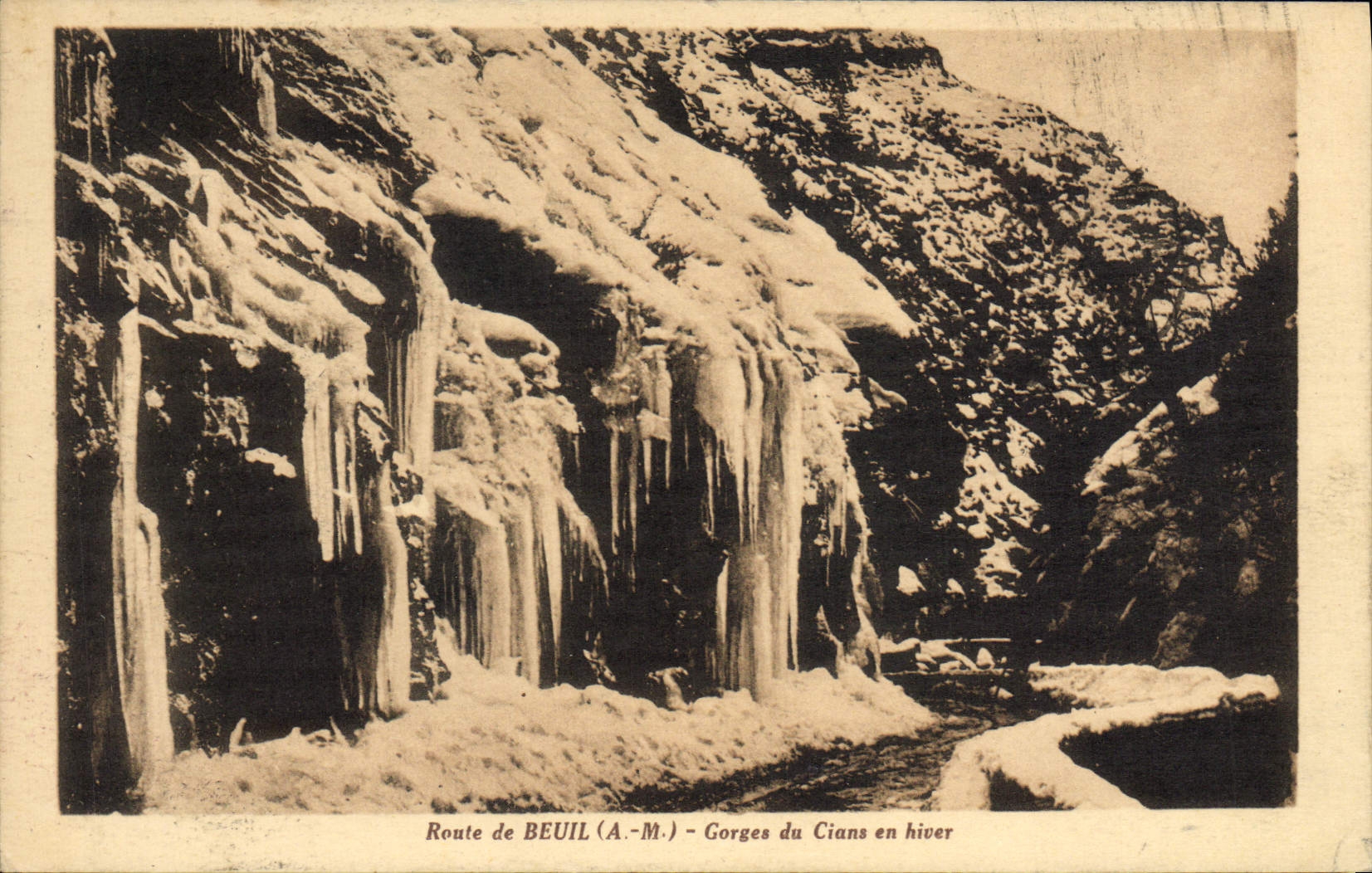 CPA Route De Beuil Gorges Du Cians En Hiver