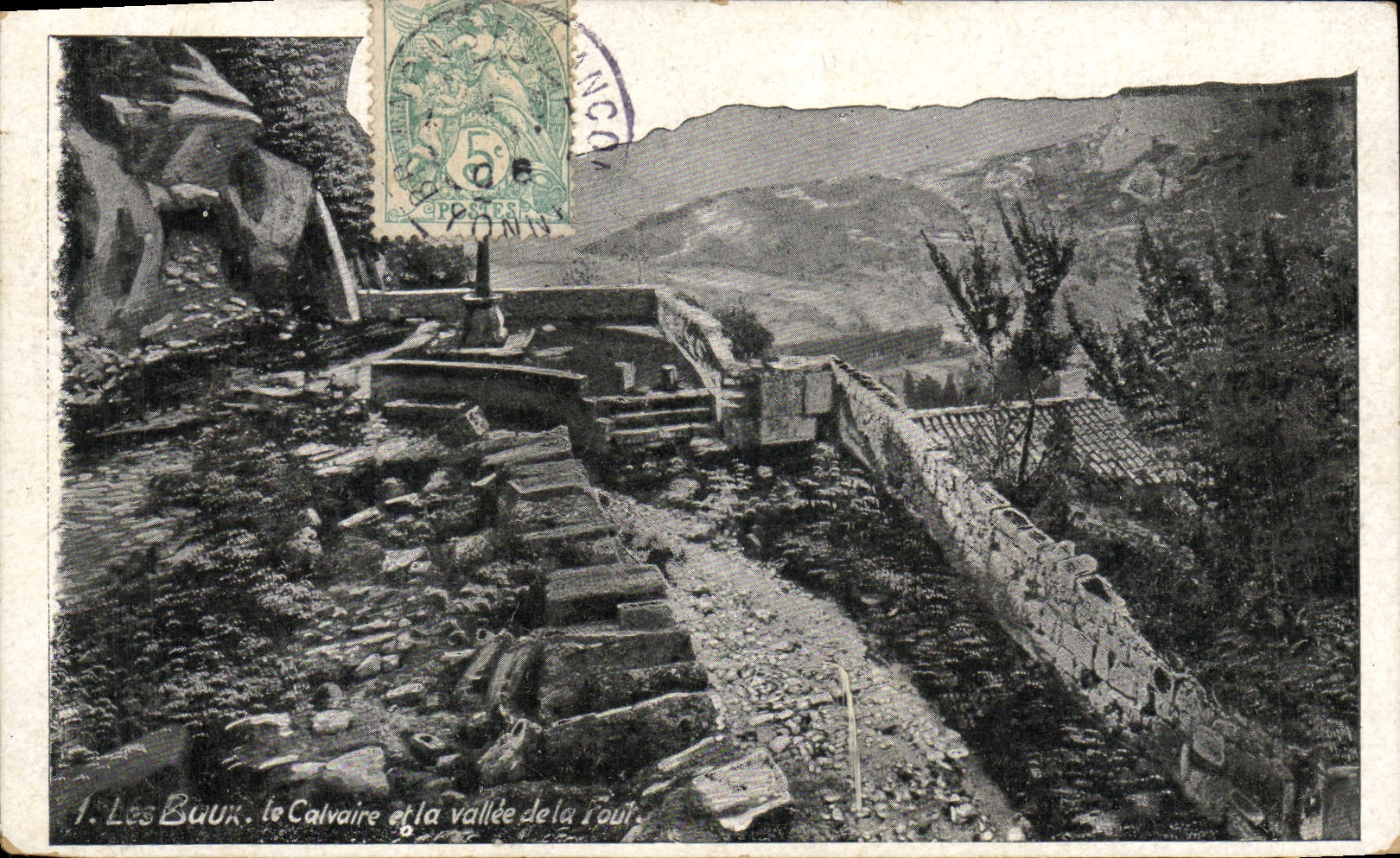 Les Baux - le Calvaire et la vallée de la Fout