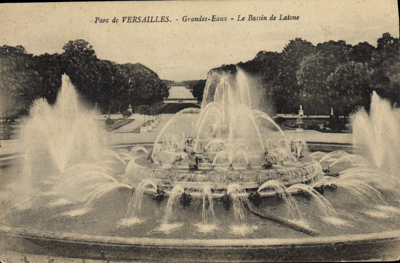 Parc de VERSAILLES - Grandes-Eaux - Le Bassin de Latone