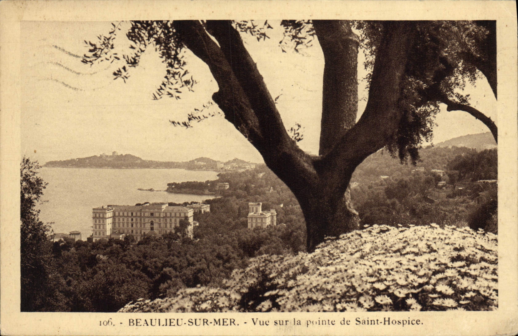 CPA Beaulieu Sur Mer Vue Sur La Pointe De Saint Hospice