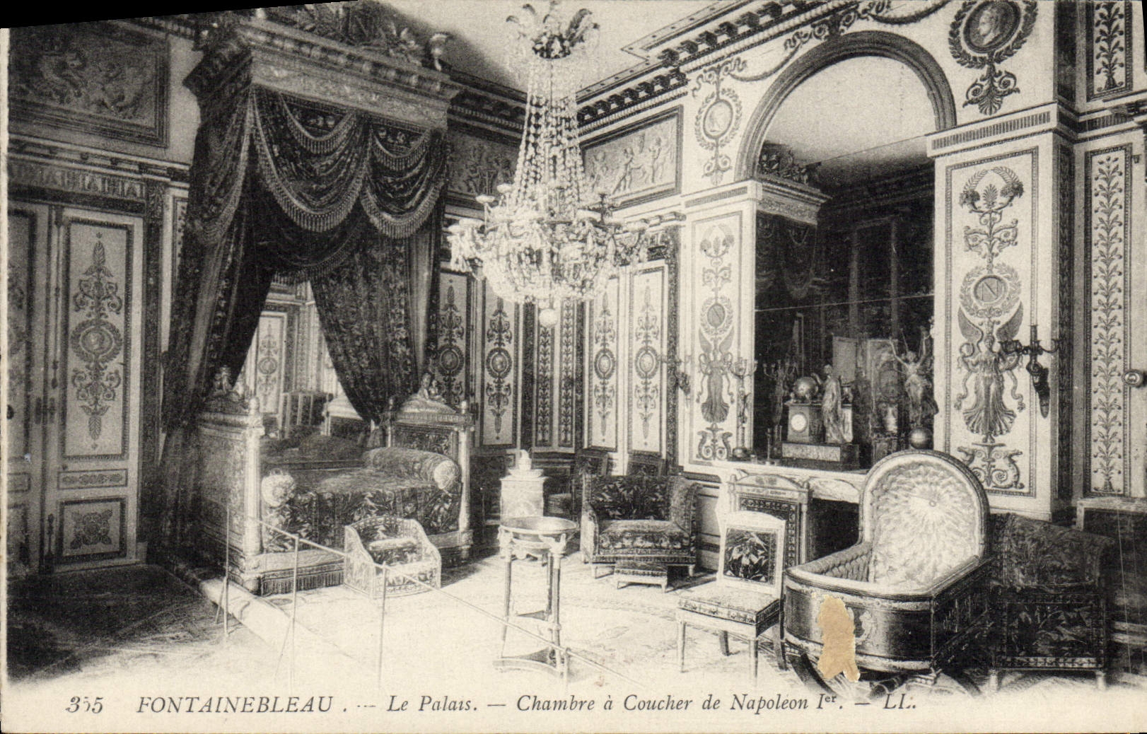 Fontainebleau — Le Palais. — Chambre à Coucher de Napoléon Ier. — LL. — N° 355