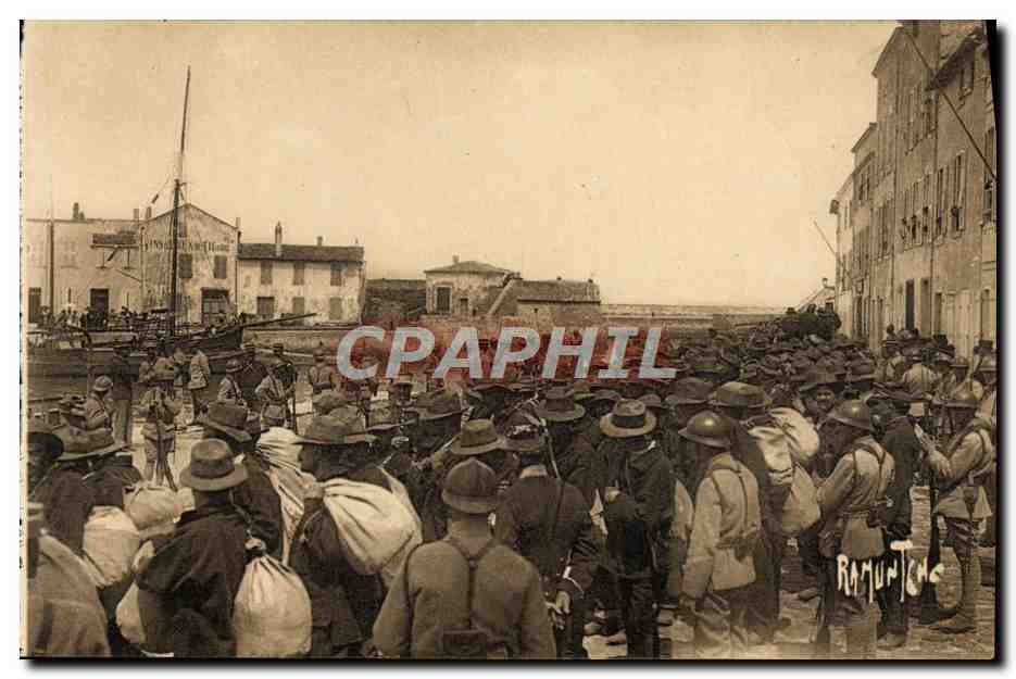 CPA Bagne Bagnard Ile de Re Saint Martin Embarquement de relegues pour la Guyane 