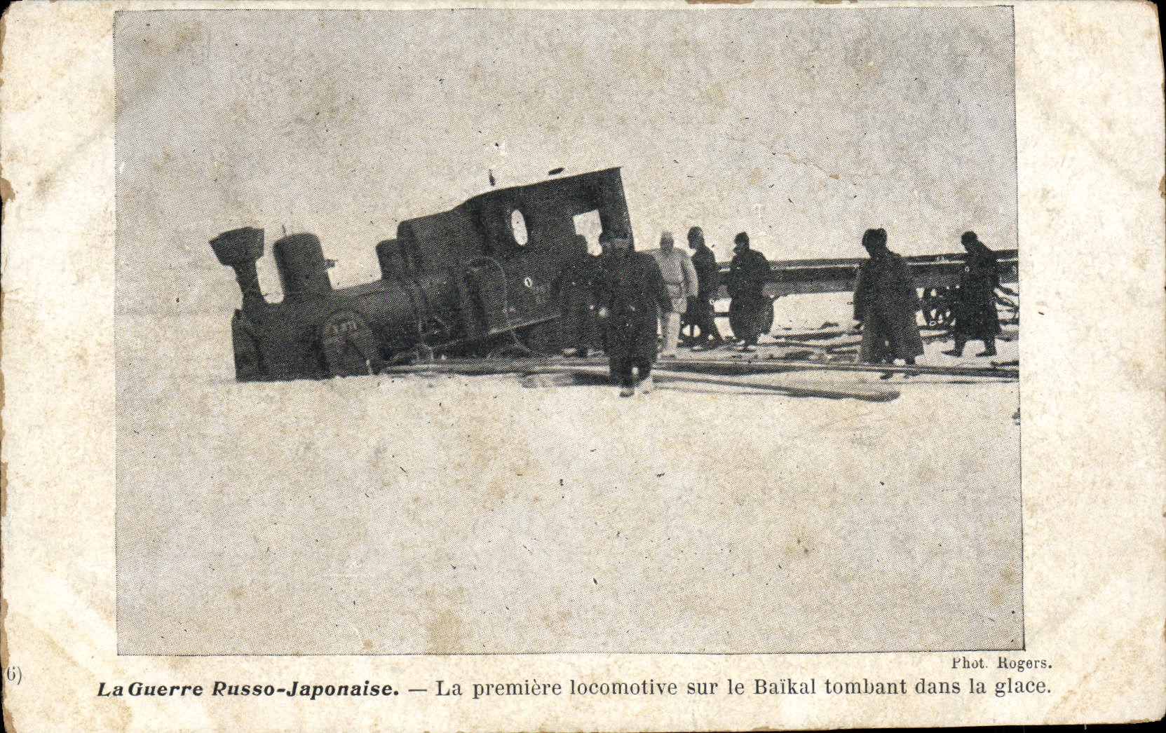 CPA Train La guerre russo japonaise La premiere locomotive sur le Baikal tombant dans glace Russie Russia Japon Nippon