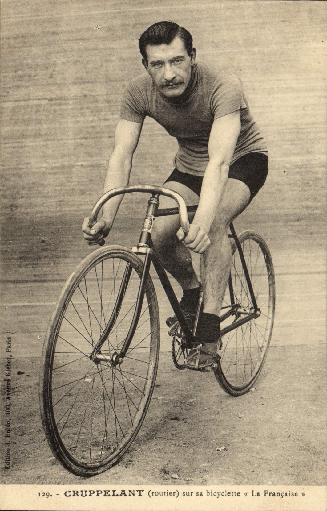 Gruppelant (routier) sur sa bicyclette « La Française » — Éditions J. Balde, Paris, n° 129