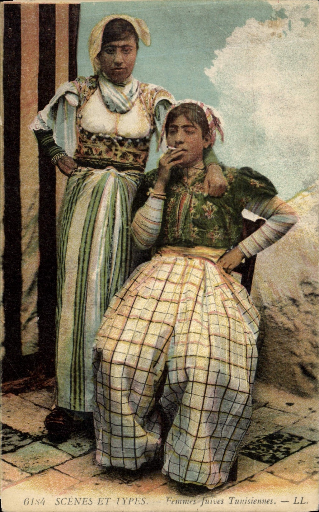 CPA Judaica Juif Scenes et types Femmes juives tunisiennes Tunisie