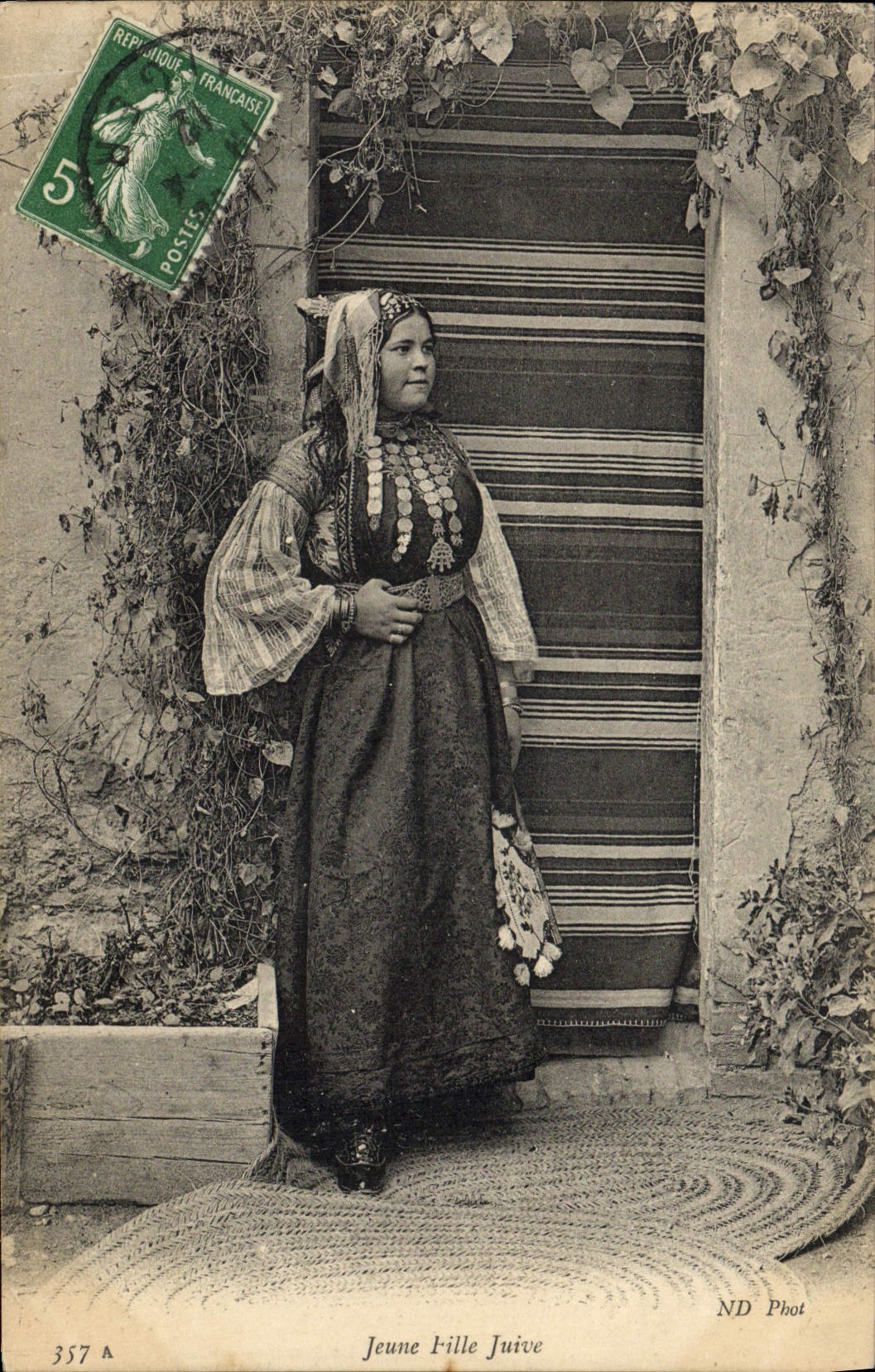 CPA Judaica Juif Jeune fille juive