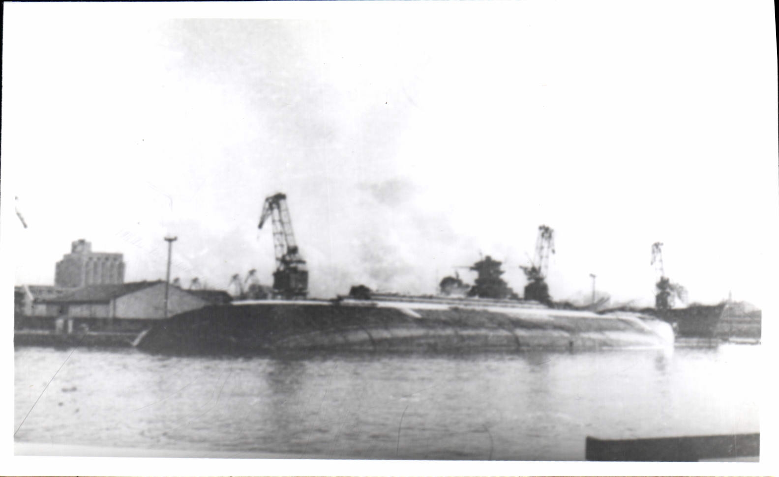 Photo Bateau Maroc Casablanca 1942 Le Porthos en feu 