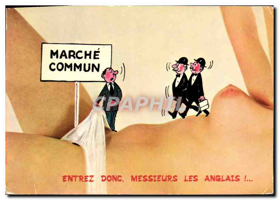 CPM Nu erotique Marche commun