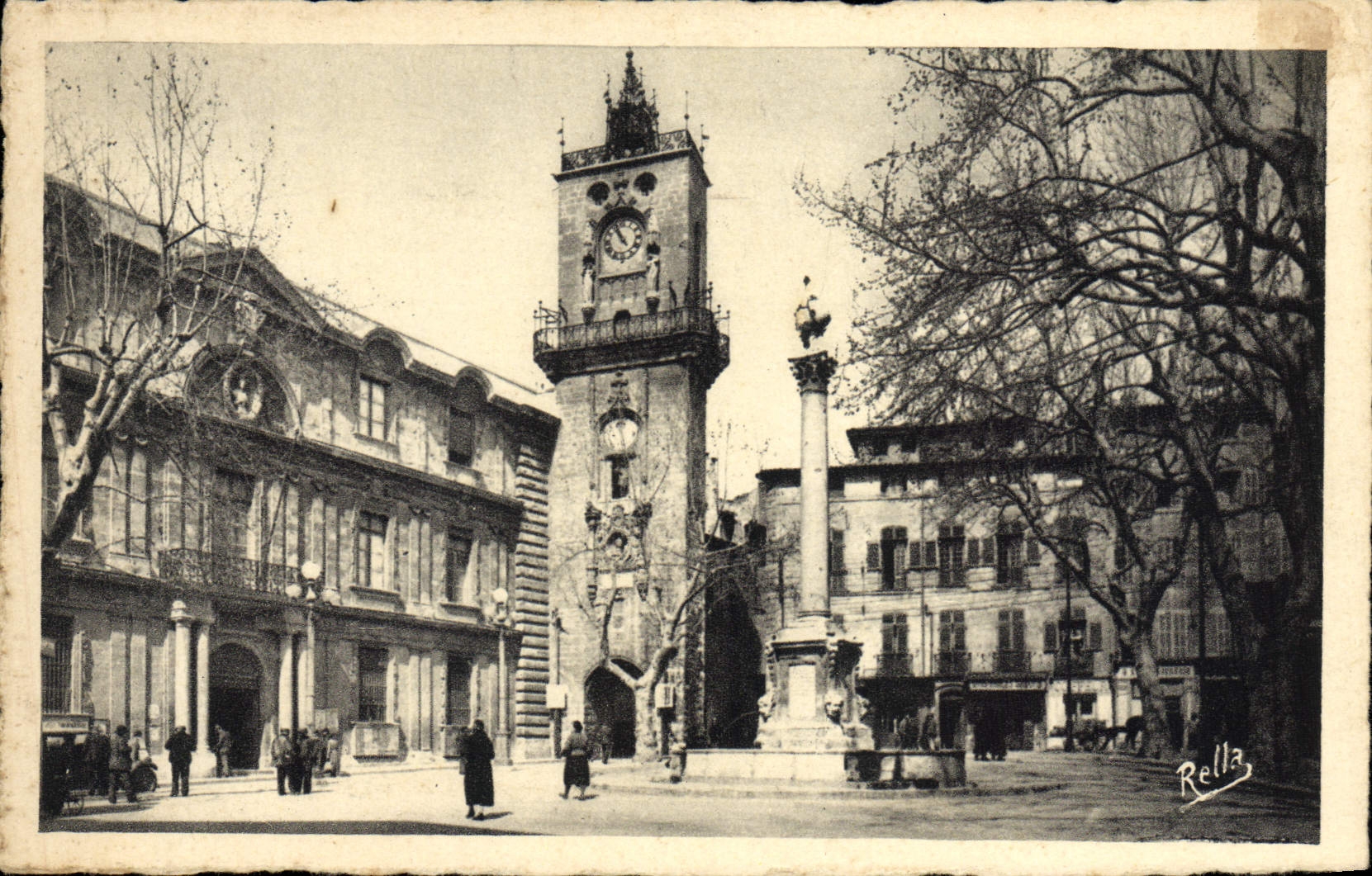 Aix-en-Provence — Place de l'Hôtel-de-Ville et le Beffroi (XVIe siècle) — Rella