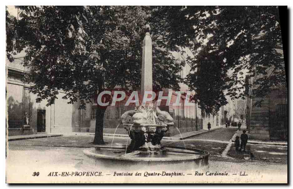 CPA Aix en Provence Fontaine des Quatre Dauphins Rue Cardinale