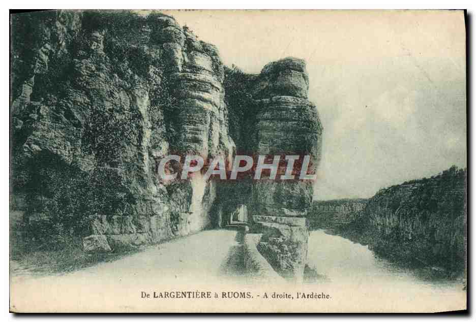 De Largentière à Ruoms - À droite, l'Ardèche