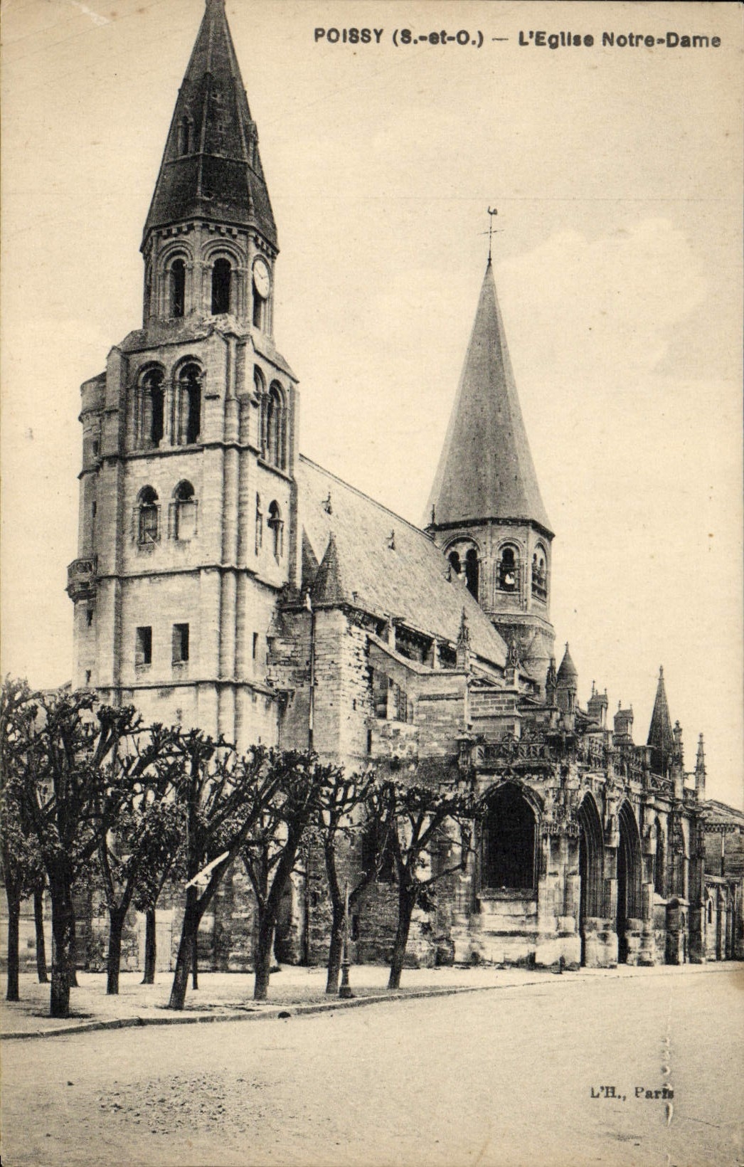 CPA Poissy L'Eglise Notre Dame