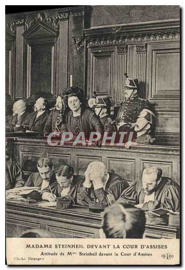 CPA Madame Steinheil devant la cour d'assises Attitude de Mme Steinheil devant la cour d'assises