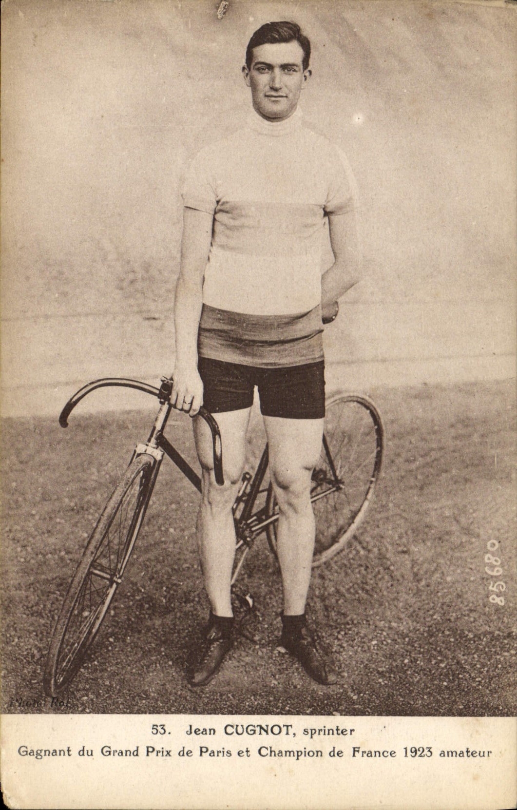 Jean Cugnot, sprinter — Gagnant du Grand Prix de Paris et Champion de France 1923 amateur — E. Beunven, Argenteuil