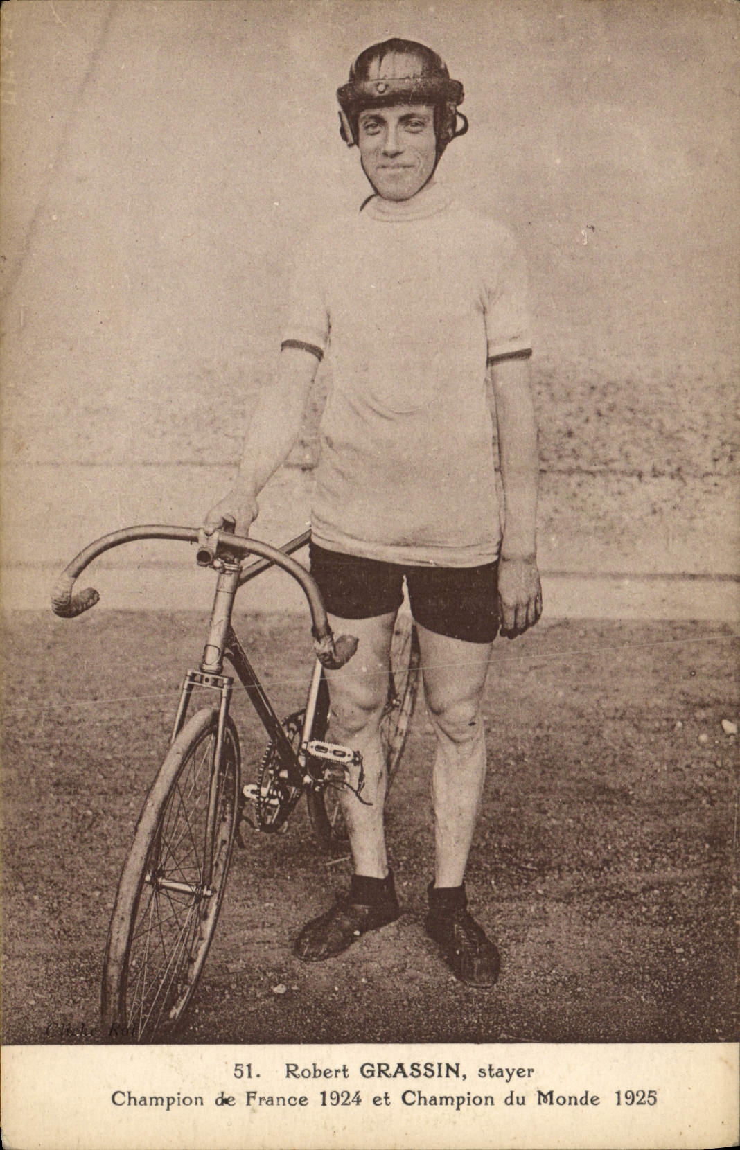 Robert GRASSIN — cycliste — E. Beauvais, n°51