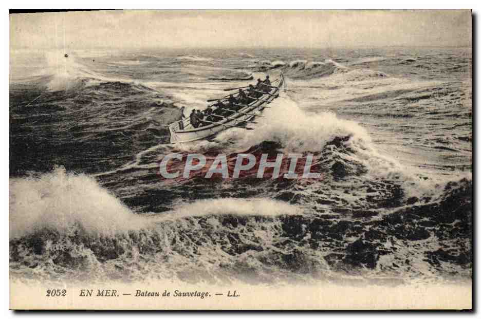CPA Bateau En mer Bateau de sauvetage