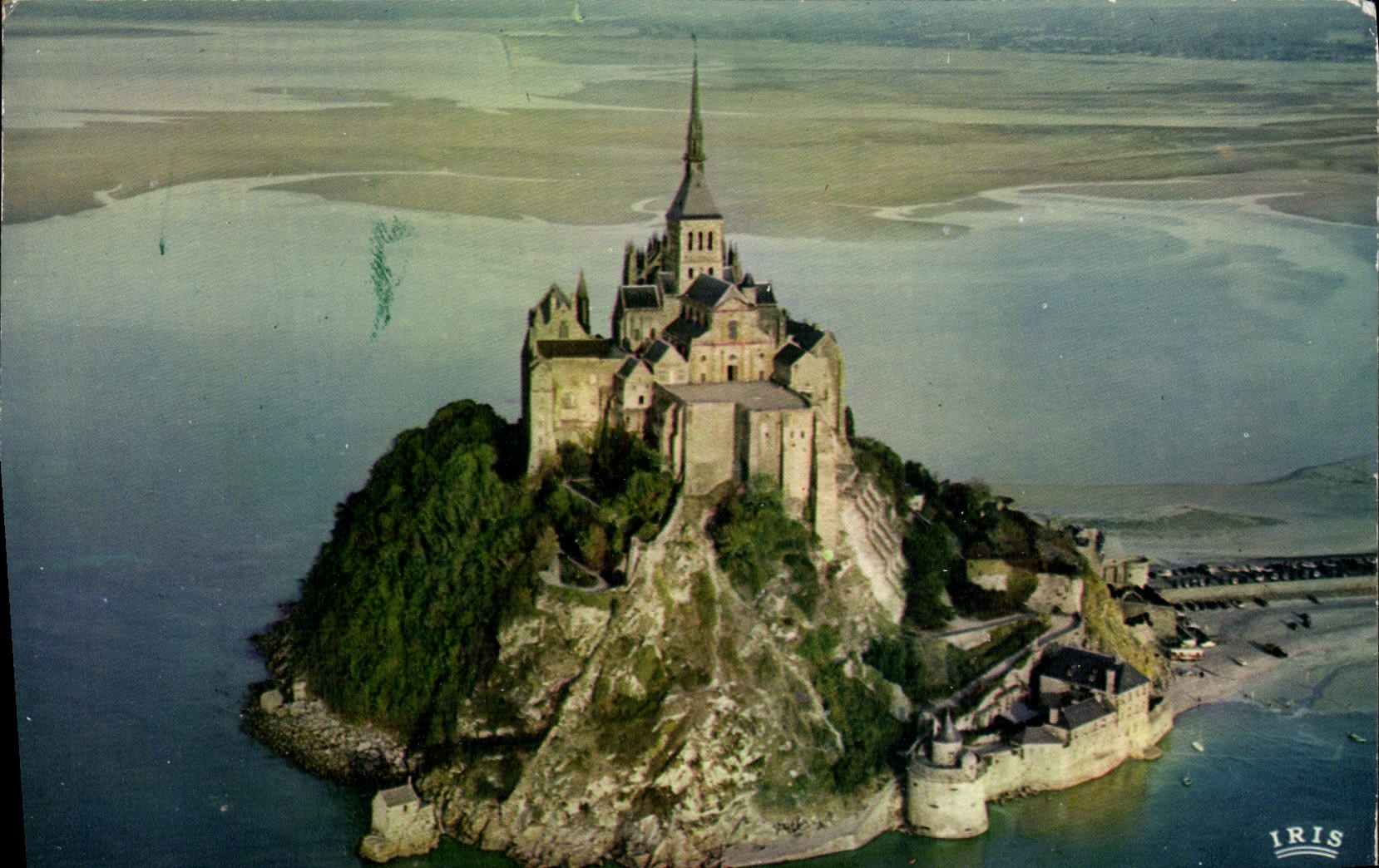 CPM Le Mont Saint Michel Vue aerienne