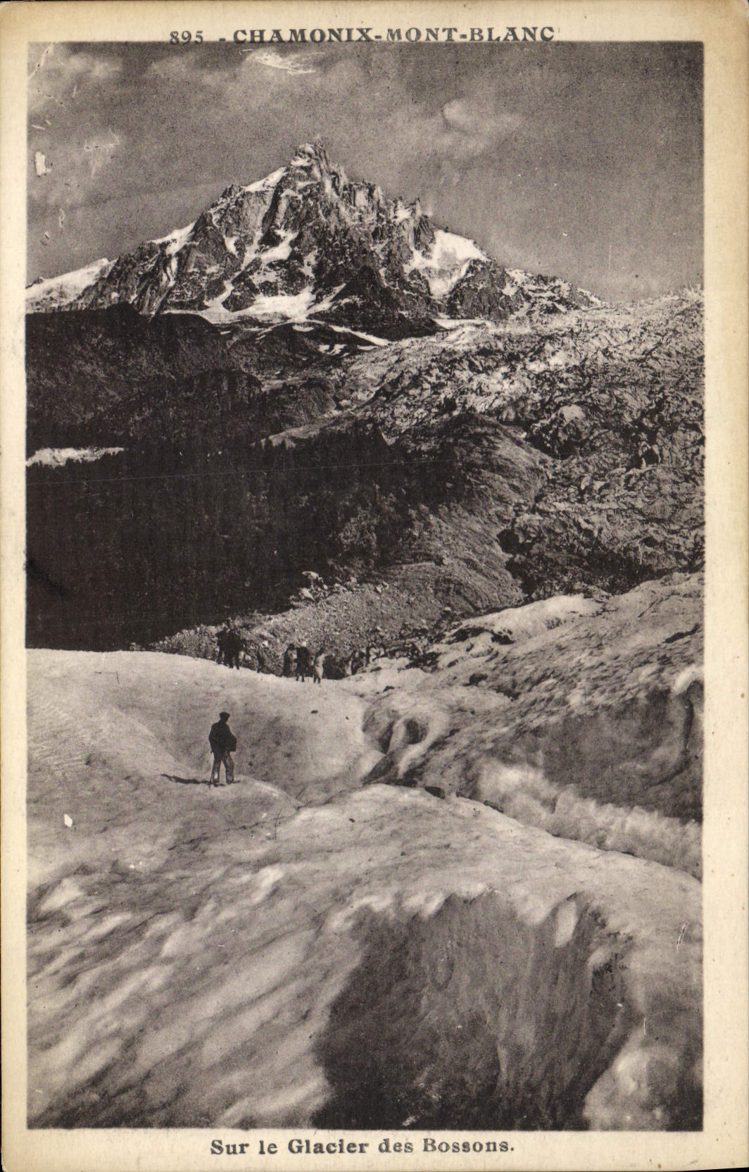 CPA Chamonix Mont Blanc Sur le glacier des Bossons