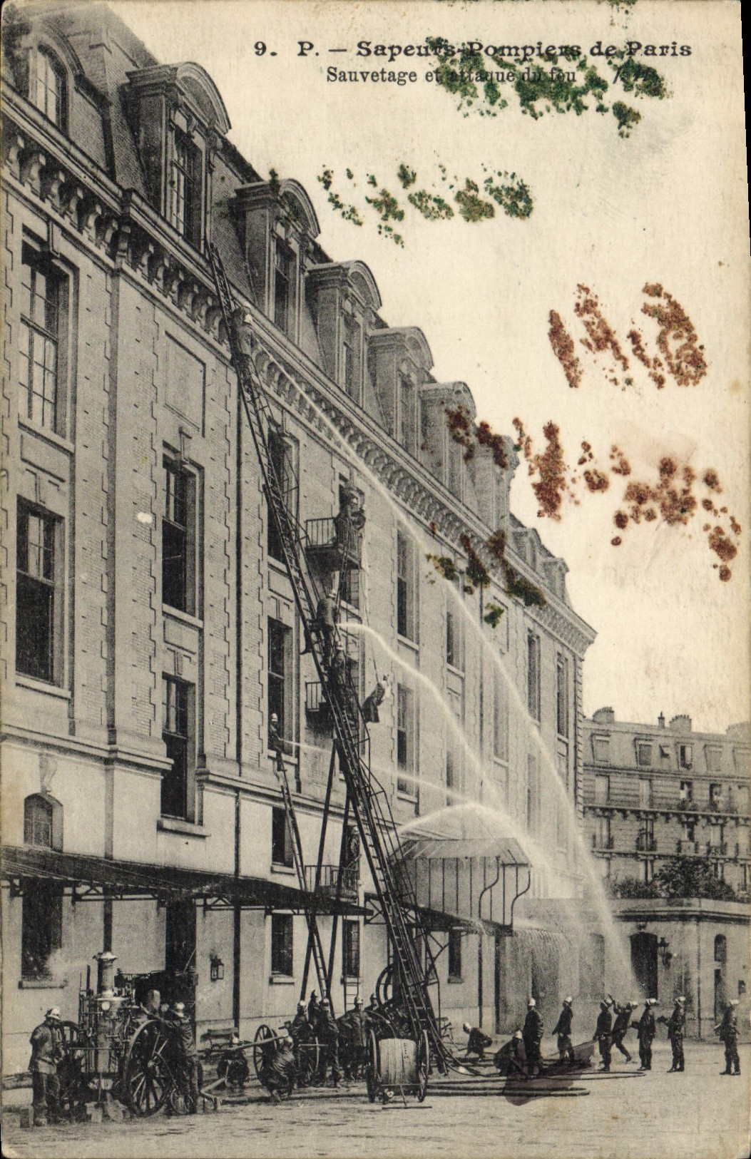 CPA Sapeurs Pompiers Sauvetage et attaque du feu 