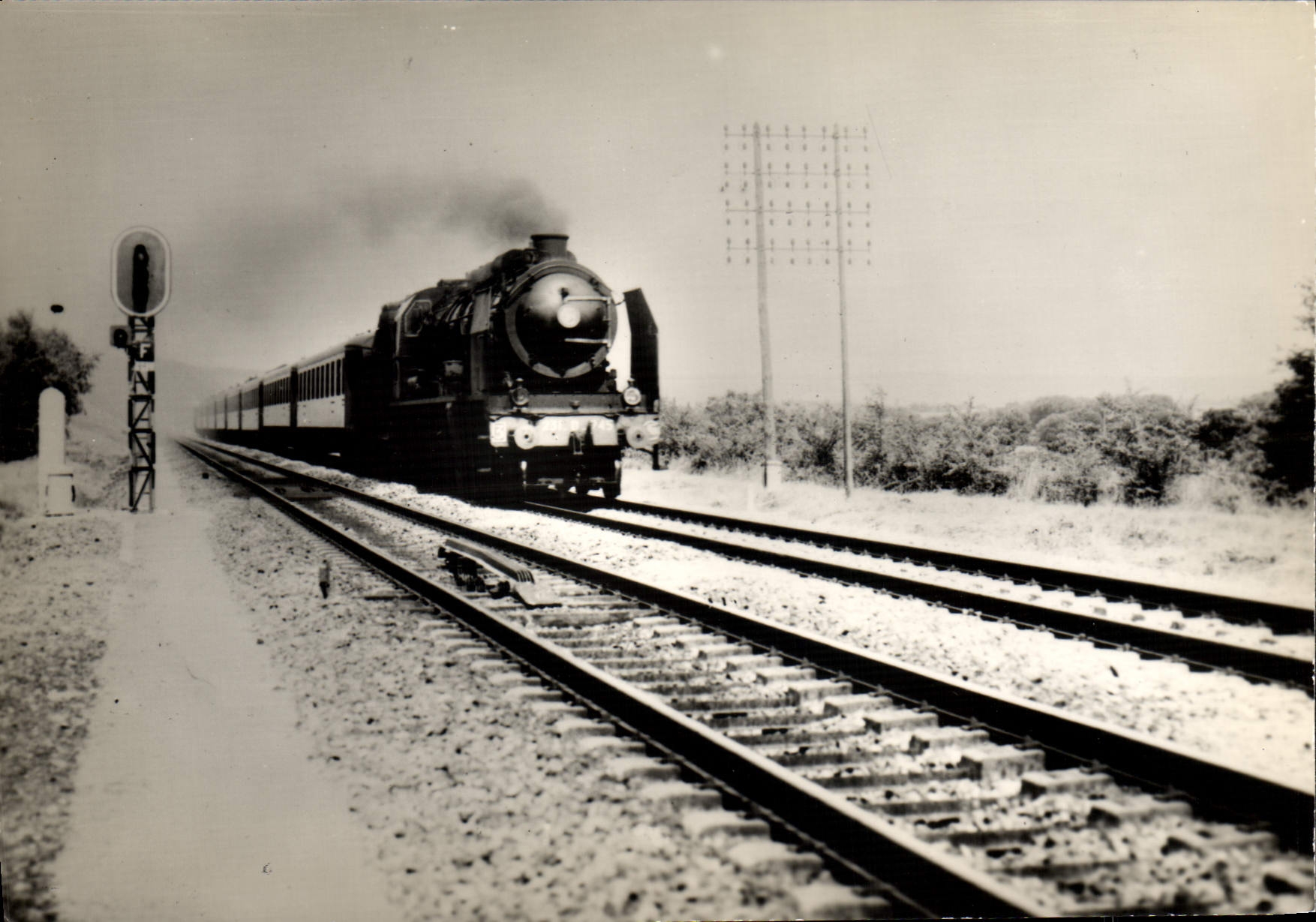 CPM Train Paris Le Havre Meulan Juziers