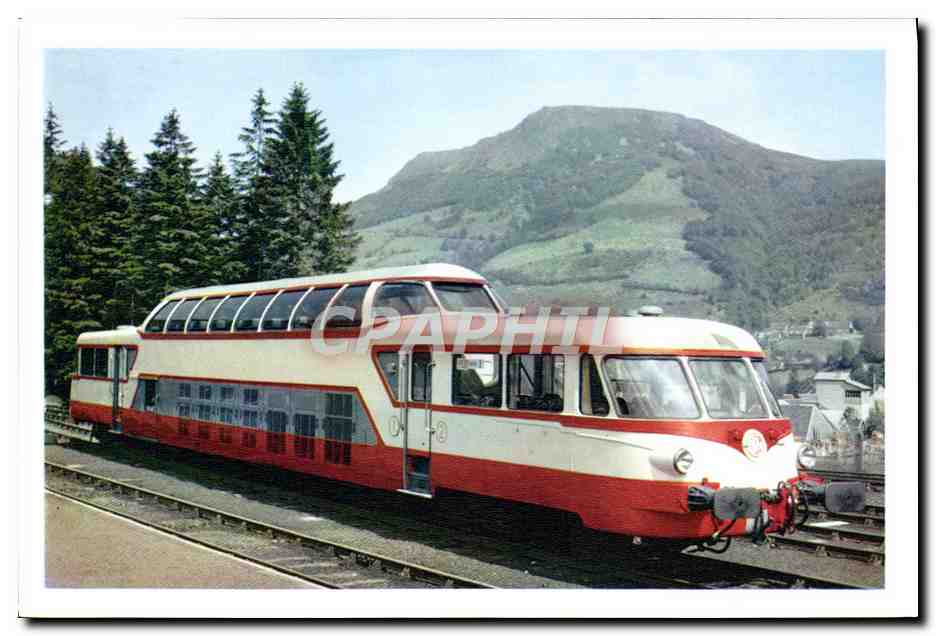 CPM Train Autorail panoramique 825 ch en gare de la bourboule 