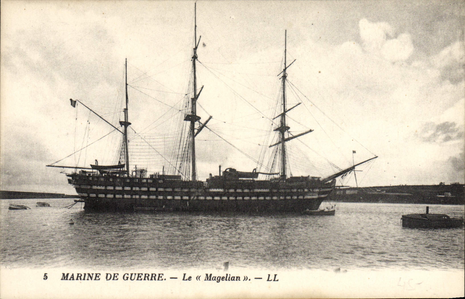 Marina de Guerra — El « Magelian » — LL