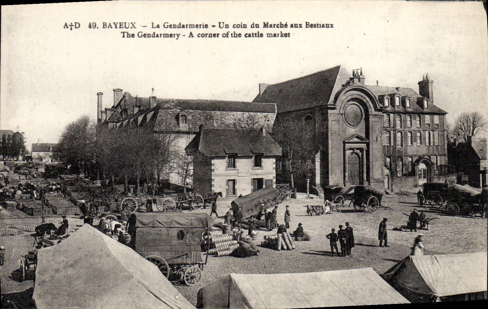 Bayeux — La Gendarmerie — Un coin du Marché aux Bestiaux