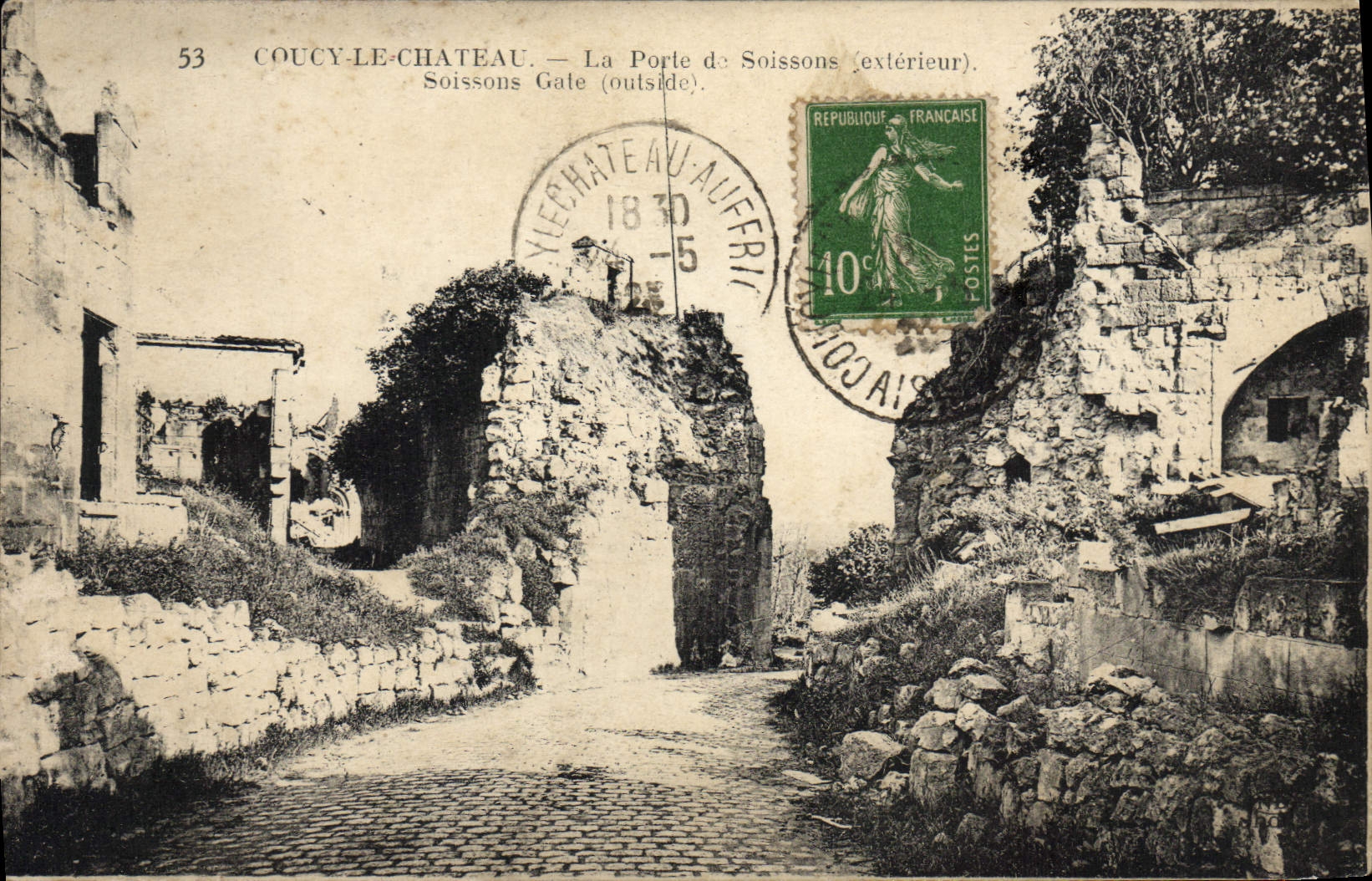 CPA Coucy Le Chateau La Porte De Soissons Exterieur