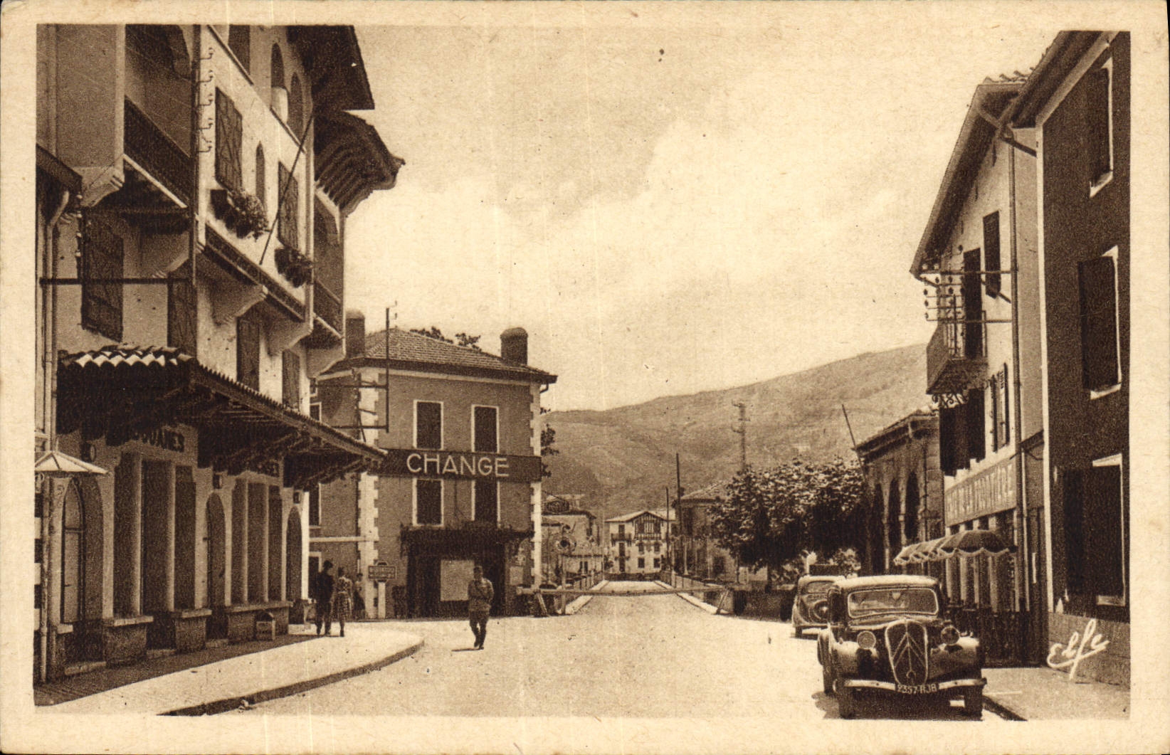 CPA Douanes Behobie Le pont international la douane 