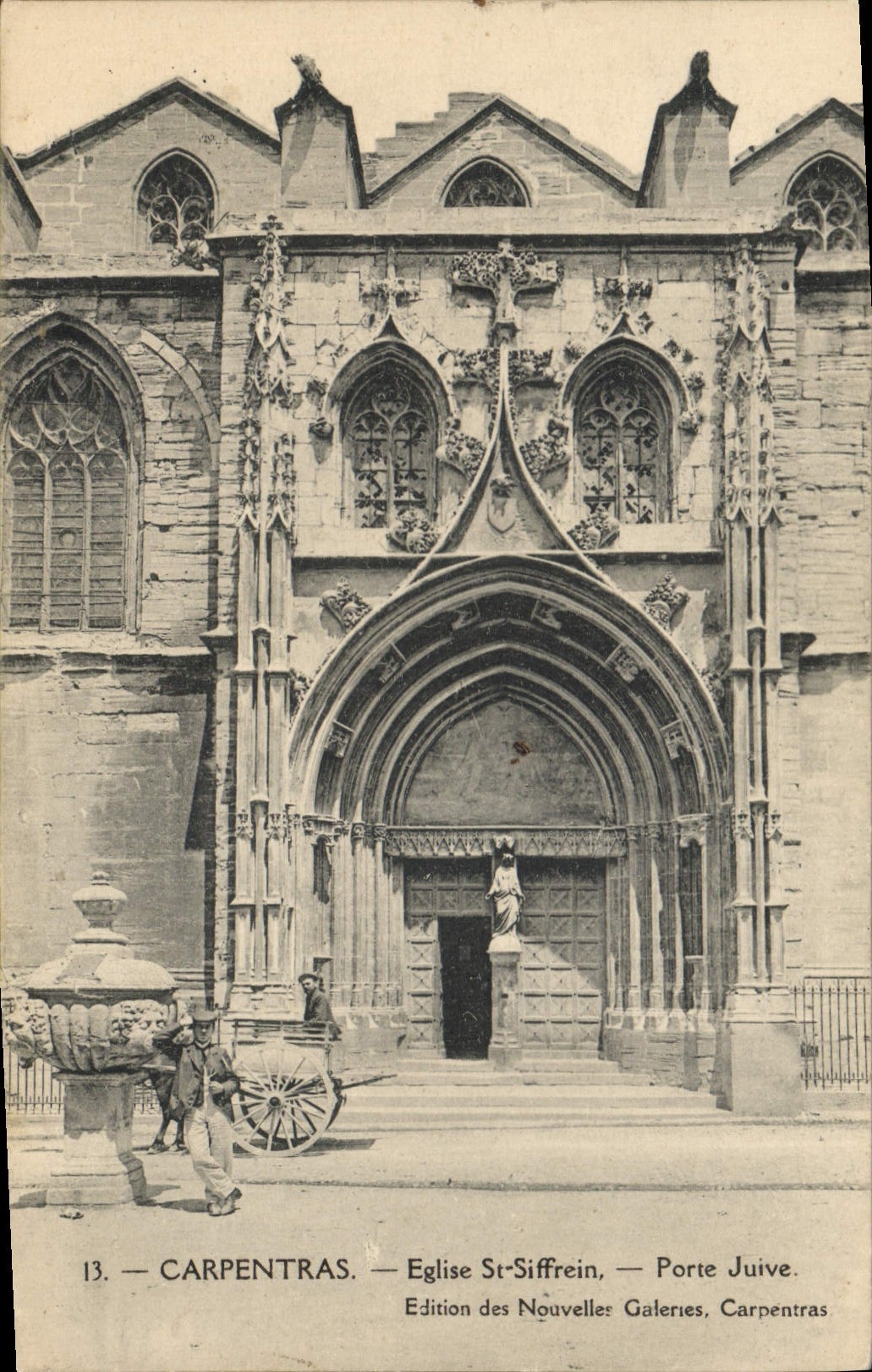 CPA Judaica Juif Carpentras Eglise St siffrein Porte juive 