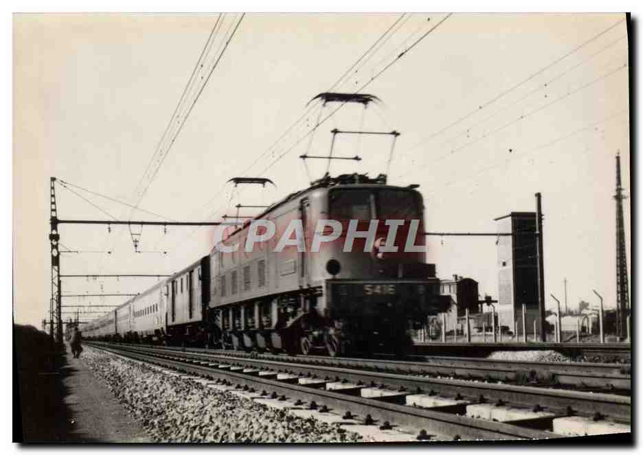 CPM Chemins de Fer Train France Rennes Paris Trappes 