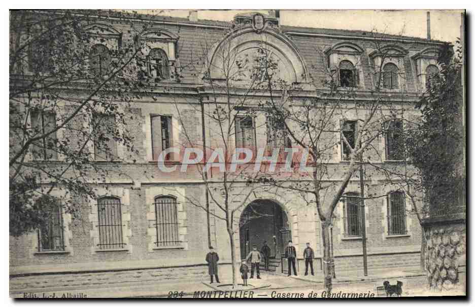 CPA Montpellier Caserne de Gendarmerie 