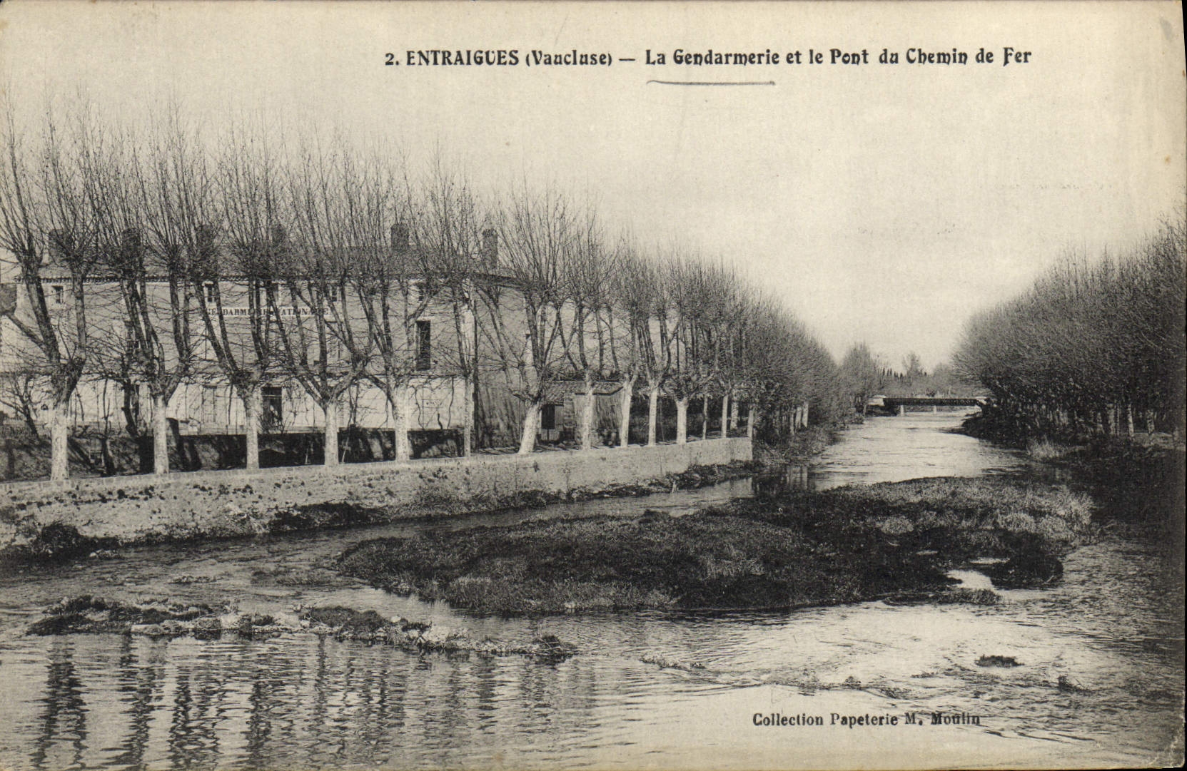 Entraigues (Vaucluse) — Die Gendarmerie und die Eisenbahnbrücke — Sammlung Papeterie M. Moulin