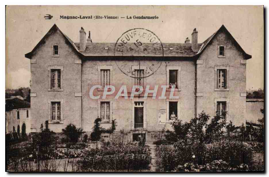 CPA Magnac Laval La gendarmerie 