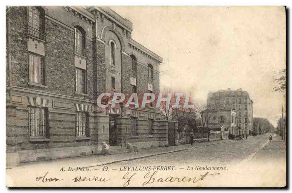 CPA Levallois-Perret Gendarmerie
