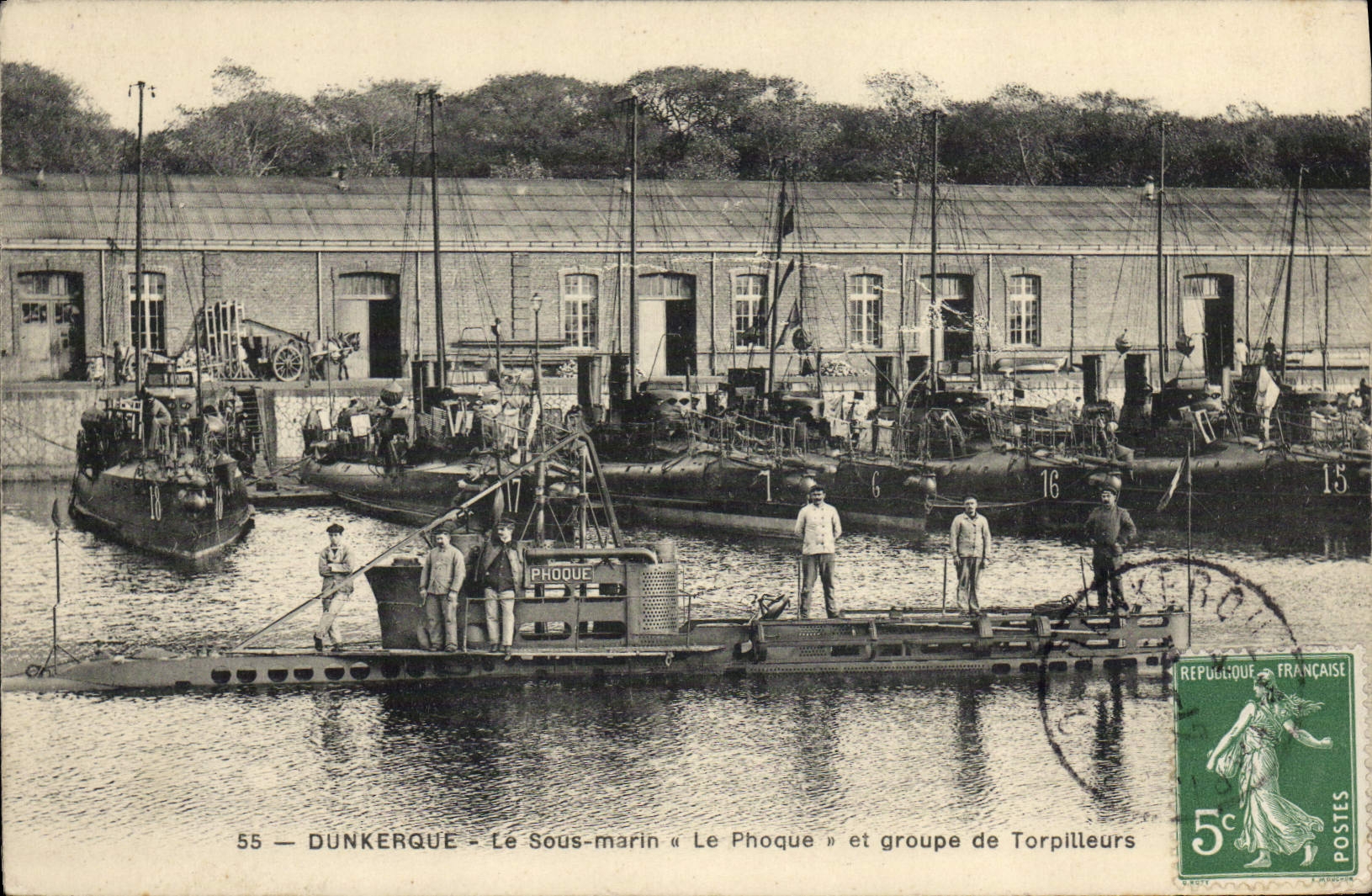 Dunkerque — El submarino « Le Phoque » y grupo de torpederos — Editor : 55
