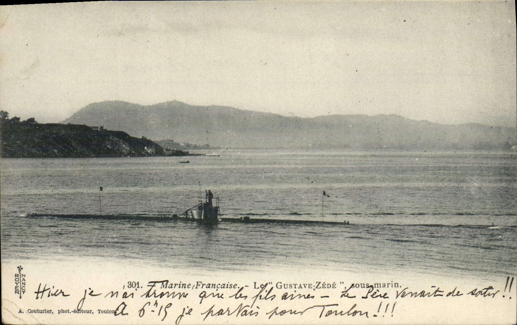 CPA Bateau Sous marin Le Gustave Zede 