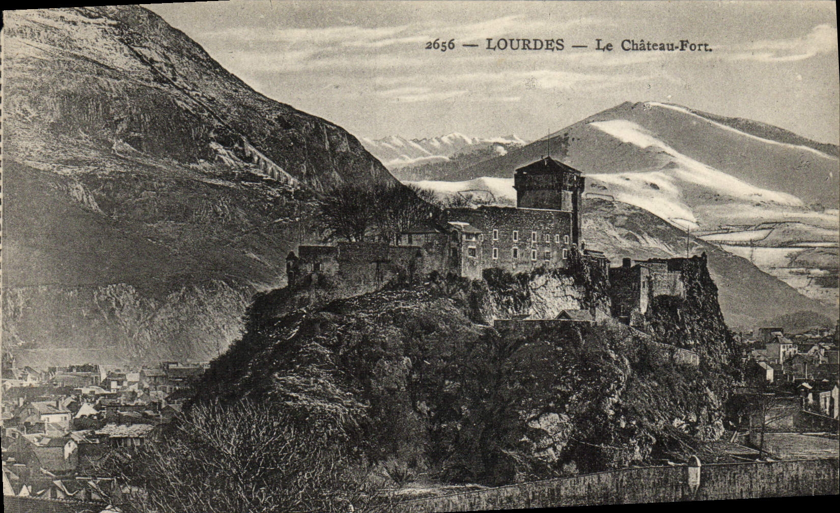 CPA Lourdes Le Chateau Fort